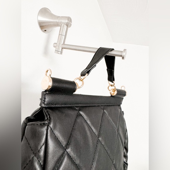 Badgley Mischka Big Diamond Quilting With Studs Bag Black Gold‎ - Picture 7 of 14